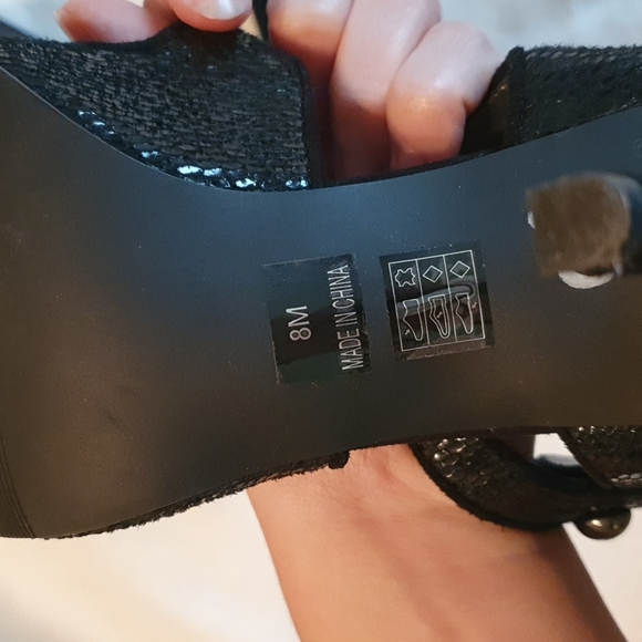SOLD Heels *NEED GONE ASAP* - Picture 7 of 7